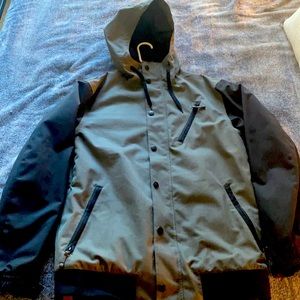 Ski/Snowboard Jacket (Like New)